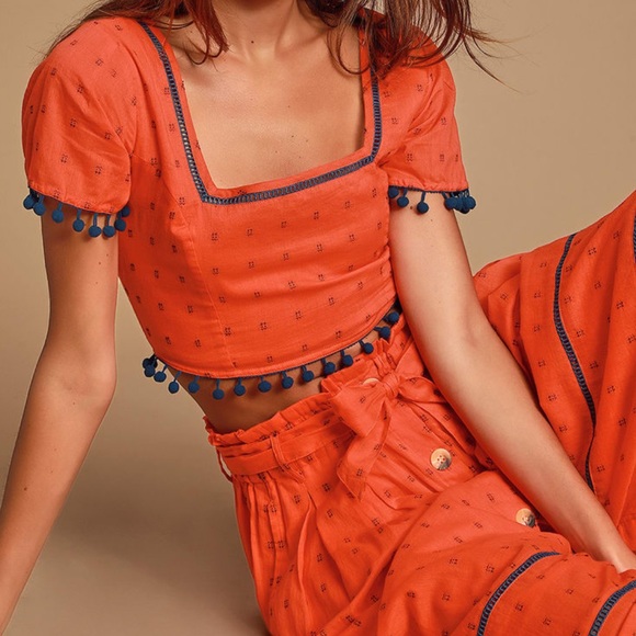 New lulus crop top pom Pom shirt: - Picture 3 of 9